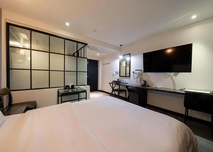 Premier Xym モーテル 3*